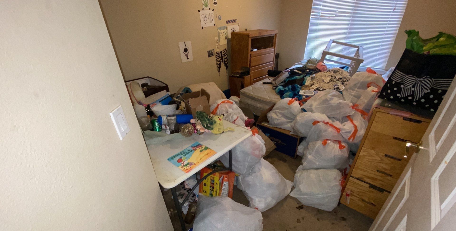 estate bedroom hoard